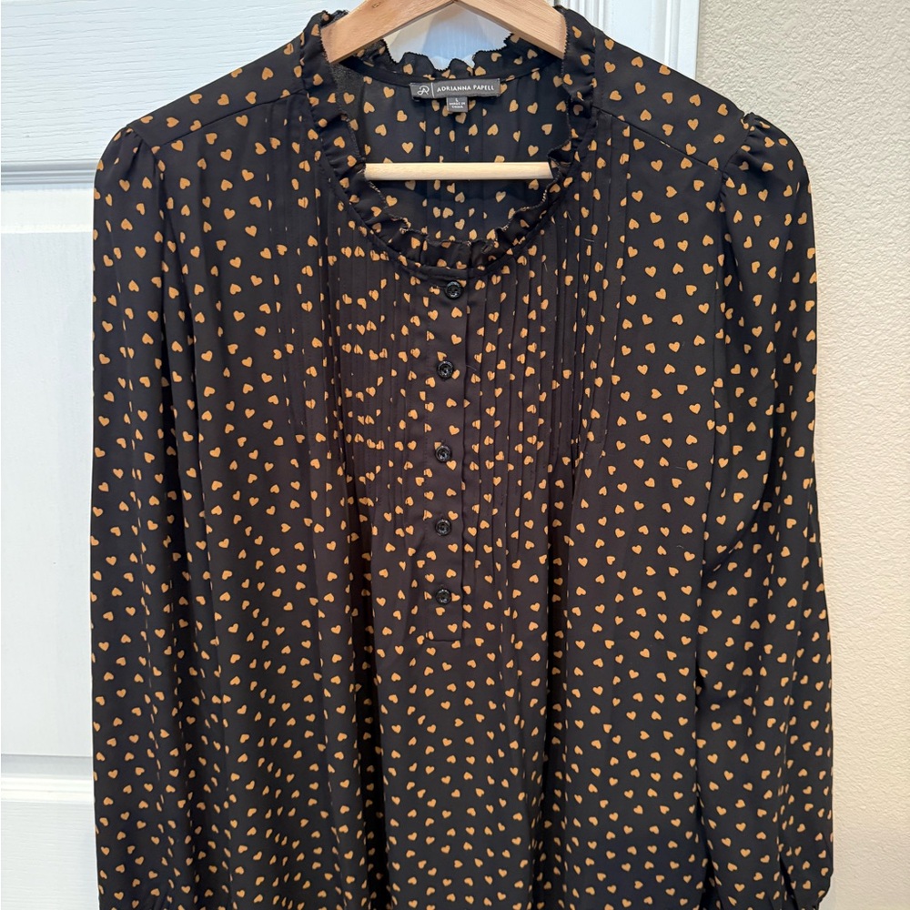 Adrianna Papell Black Blouse with Gold Heart Pattern Large